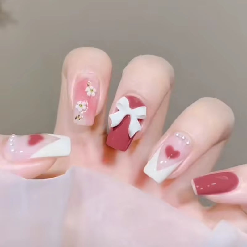 24Pcs False Nails Sweet Press-On Nails with Peach Heart Wearable Finished Nail Art Tips Removable Manicure Beautiful False Nails