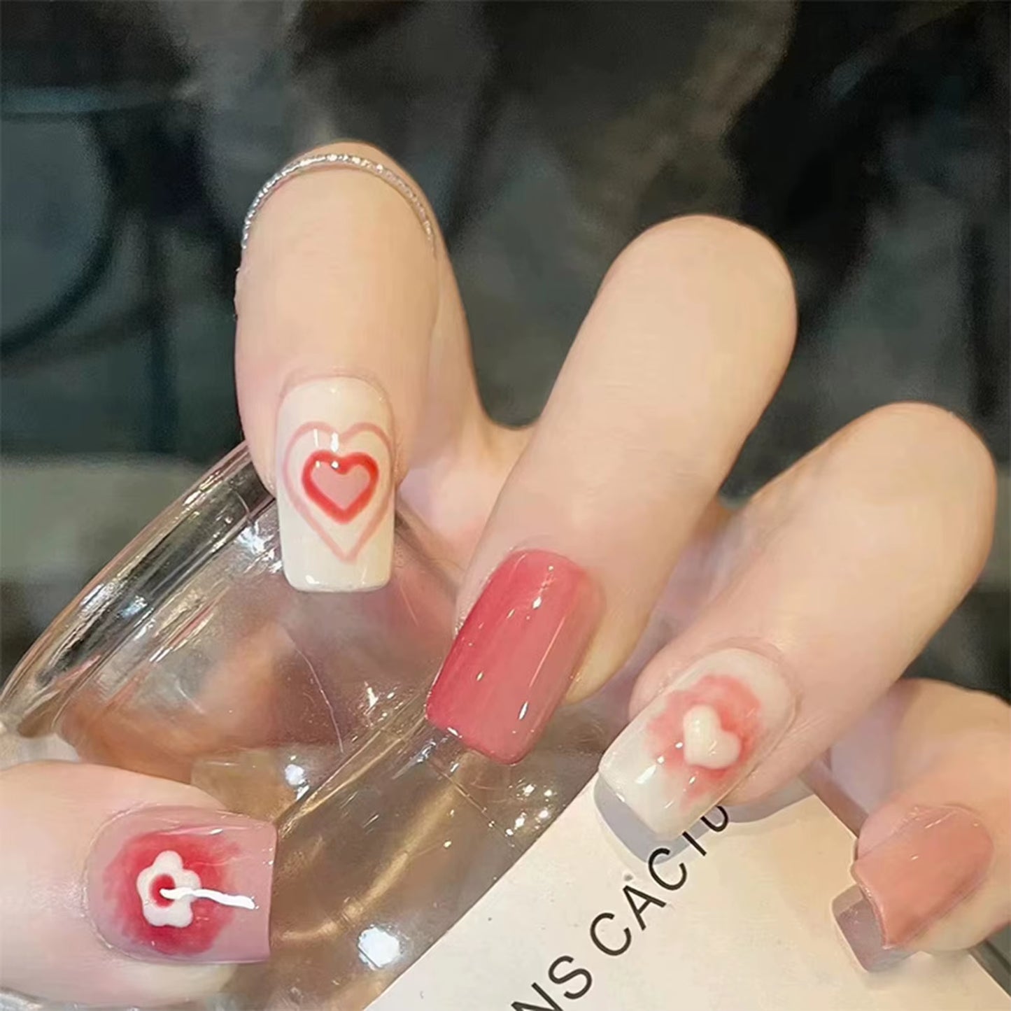 24Pcs False Nails Sweet Press-On Nails with Peach Heart Wearable Finished Nail Art Tips Removable Manicure Beautiful False Nails